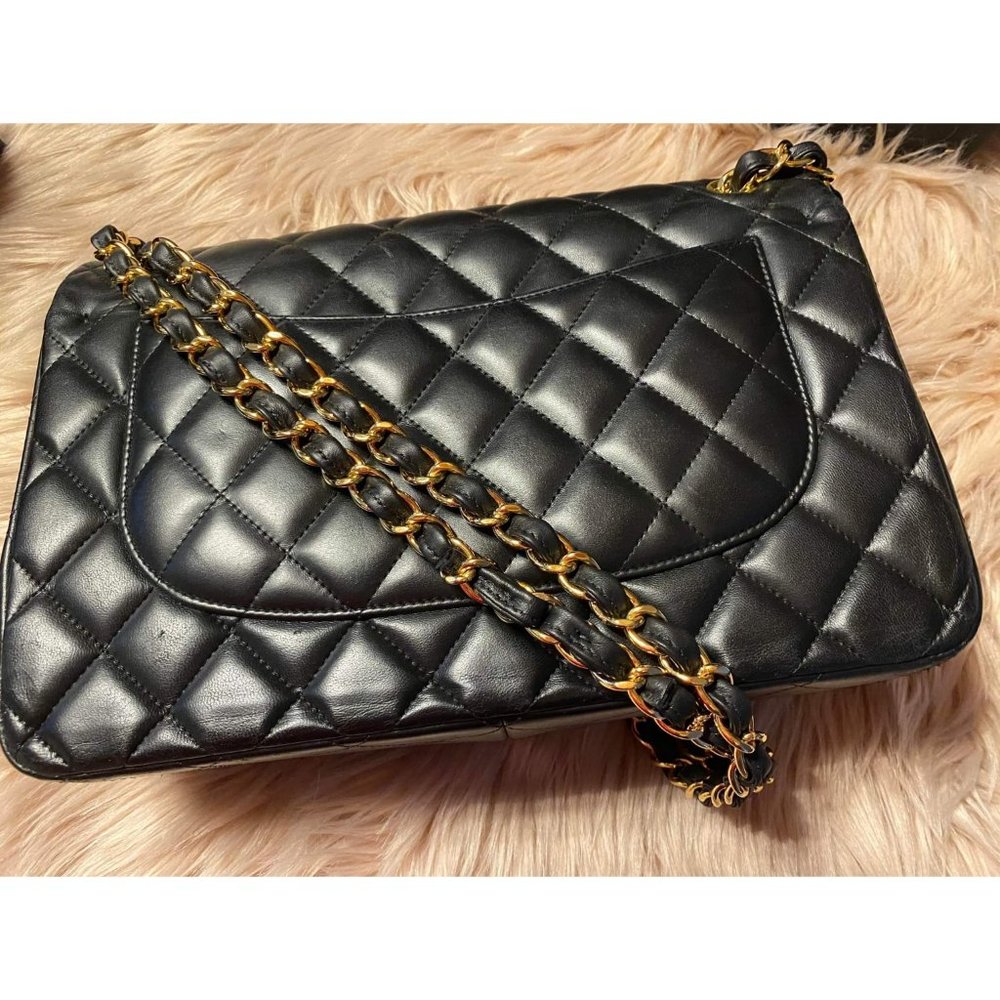 100% Authentic CHANEL Quilted Double Flap Jumbo Lambskin Black Shoulder Bag - Picture 4 of 16